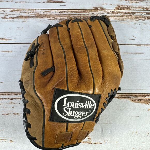 Louisville Slugger LPP1154 Players Pro Series Professional Pattern 11.5 Inches - Picture 4 of 9